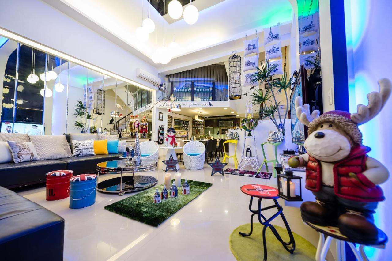 巴黎villa 主題派對k歌 Bbq 麻將包棟 Luodong Exteriör bild